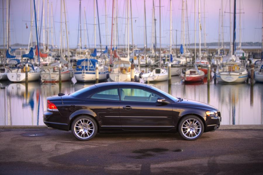  Volvo C70 T5 2005 года  (фото 76 из 93)
